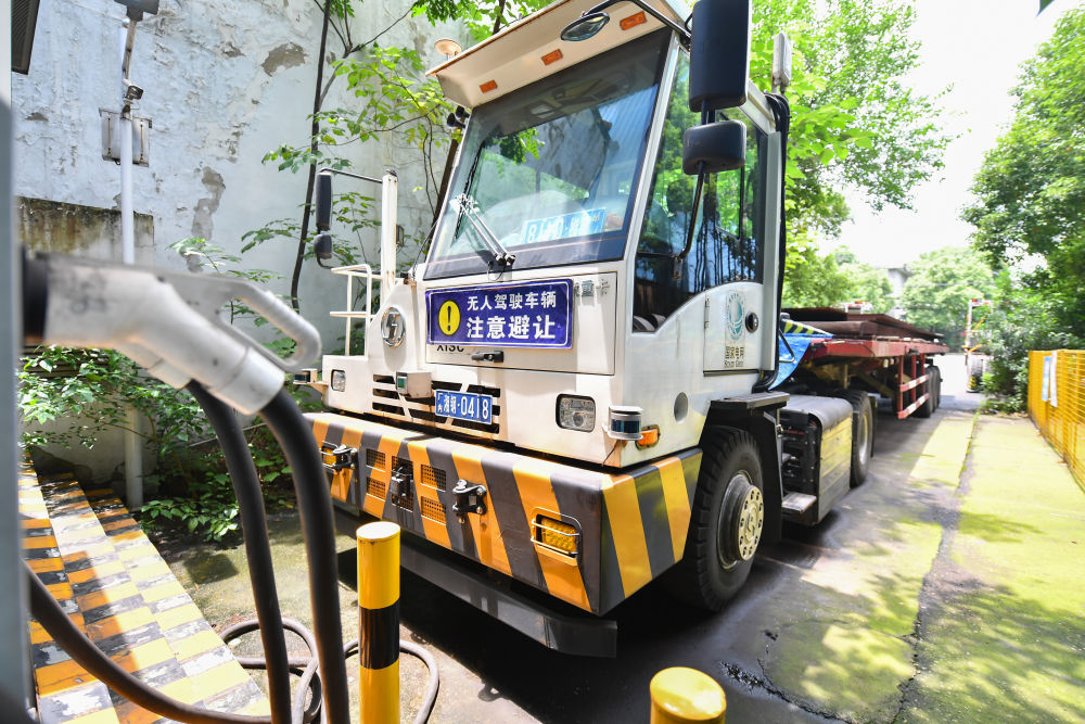 新时代中国调研行之看区域·中部篇丨“北斗+5G”：这里的生产“静悄悄”(图7)