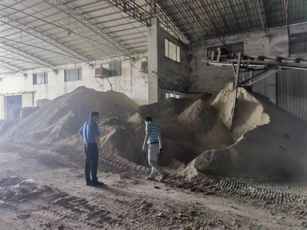 擅自利用建筑垃圾生产机制砂被罚75万元！(图2)