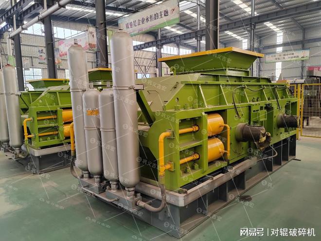 大型河卵石全液压对辊制砂机：建筑行业的得力助手(图3)