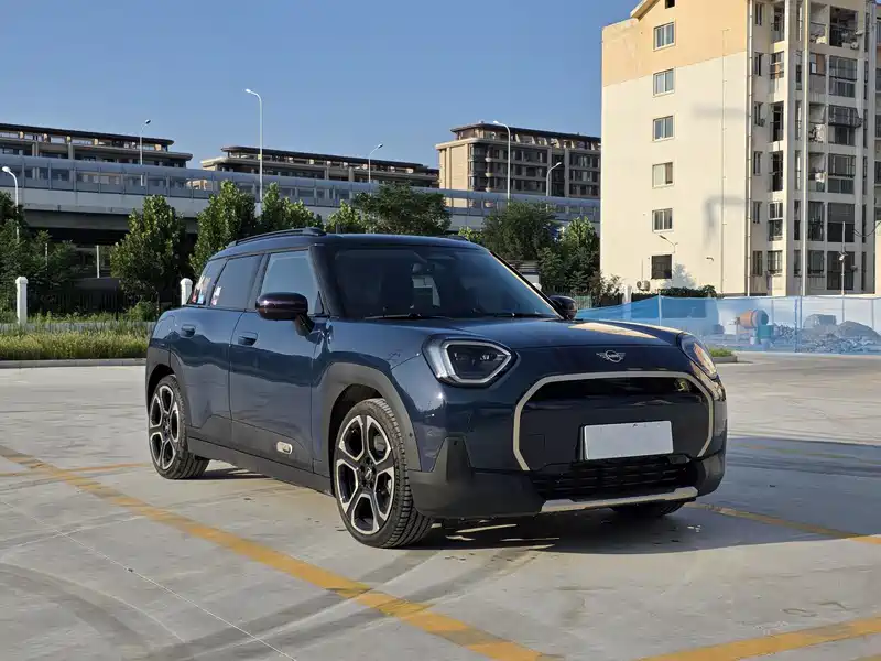 2024款MINI电动ACEMAN二手车动感凌厉直降价1388万(图2)