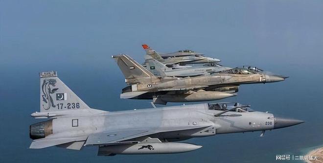 AIM-260亮相能否成对抗中国空军的关键武器？(图13)