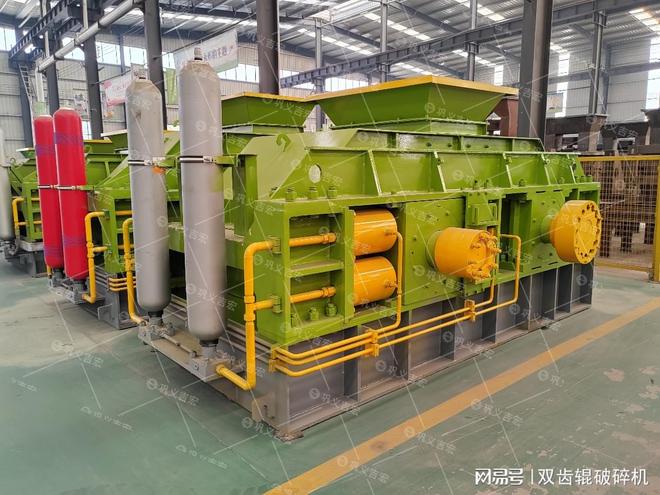 液压对辊破碎机：高品质机制砂生产的核心技术解析(图3)