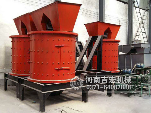 小型立轴复合破碎制砂机结构及工作原理简介(图2)