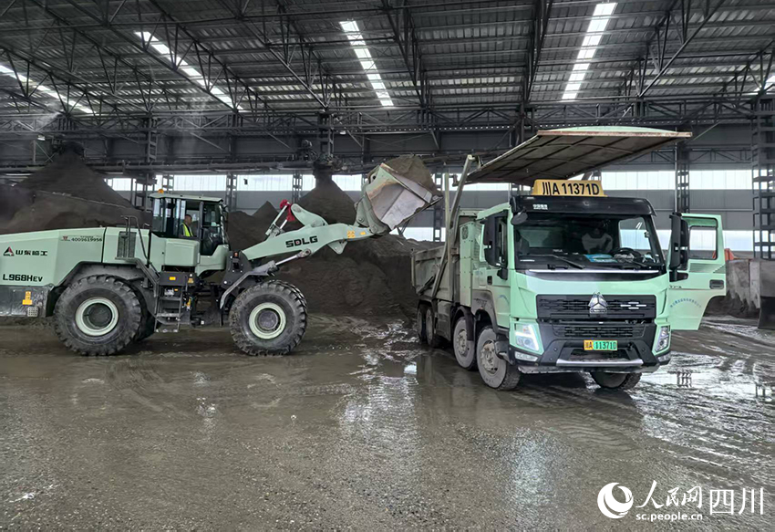 成都建筑垃圾“變形記”(图5)