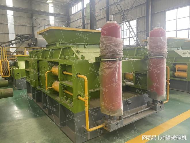 ≤3cm石料专属通用型液压对辊制砂机砂石厂标配之选(图1)