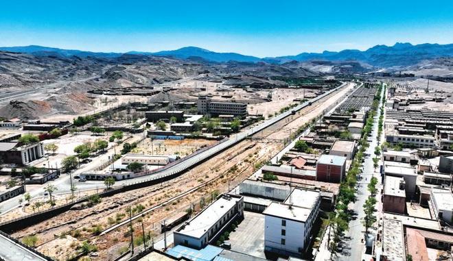 矿坑披绿影视掘金——石嘴山市石炭井的光影重生记(图5)