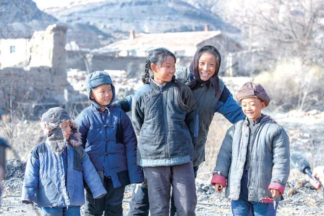 矿坑披绿影视掘金——石嘴山市石炭井的光影重生记(图4)