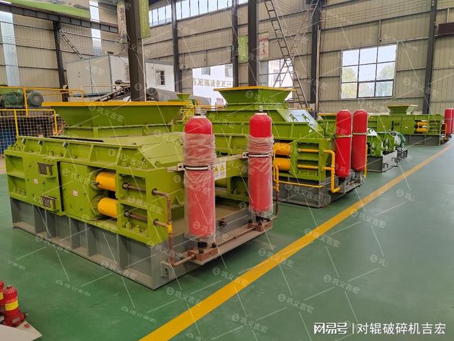 液压对辊破碎机:河卵石高效环保加工新选择(图3)