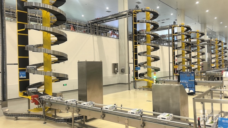 奋进内蒙古·发展有底气业态锚定新图景产业跑出“加速度”(图2)