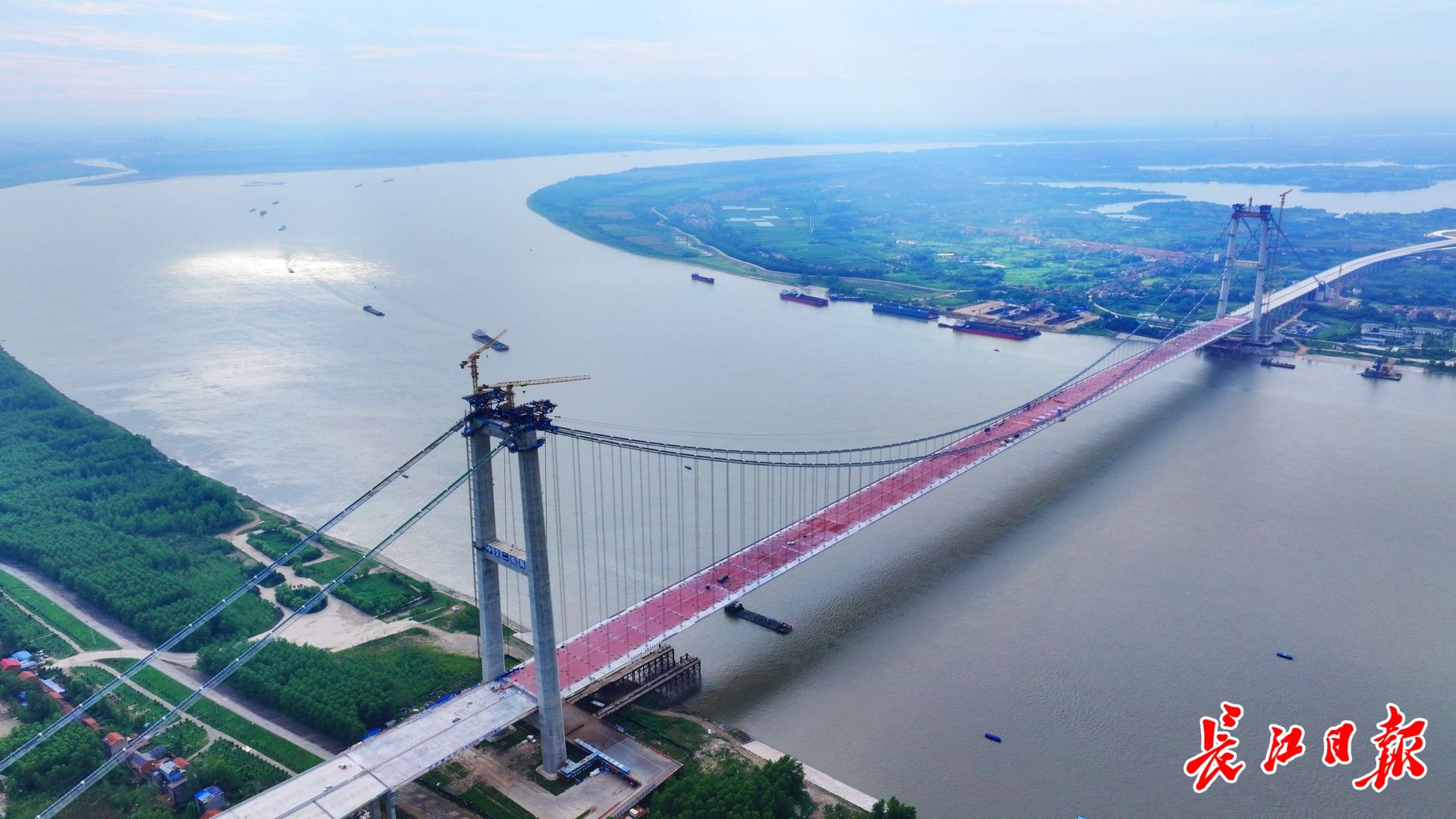 “强核、壮圈、带群”做好三篇文章