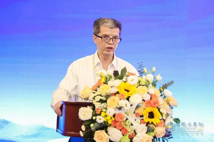 布局全场景提效矿区运输宇通重卡行业首款矿区专用纯电动自卸车发布！(图3)