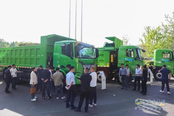 布局全场景提效矿区运输宇通重卡行业首款矿区专用纯电动自卸车发布！(图10)