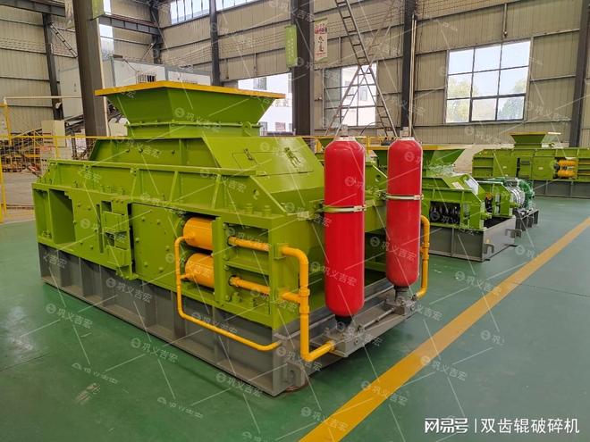 大型数控液压对辊制砂机:现代矿山与建筑骨料生产的核心利器(图3)