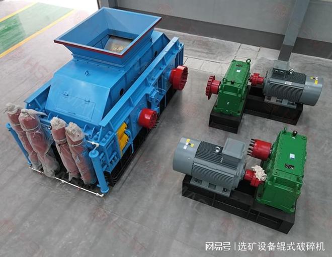 出料忽粗忽细惹人烦?液压对辊制砂机:粒度一键可调告别不稳定(图1)