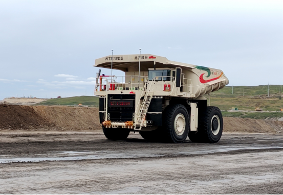 我国首批120吨级纯电动矿用卡车规模化应用(图1)