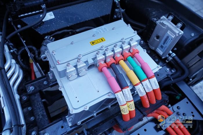 2024新能源轻卡市场变革—奥铃智蓝EL重载长续航版引领城际运输新篇章(图4)